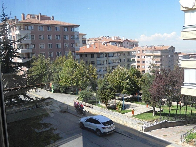 DİKMEN İTFAİYE YAKINI 2.KAT 3+1 120m2 ÖN CEPHE ASANSÖRLÜ K.GARAJLI KOMBİLİ BAKIMLI - Görsel 8