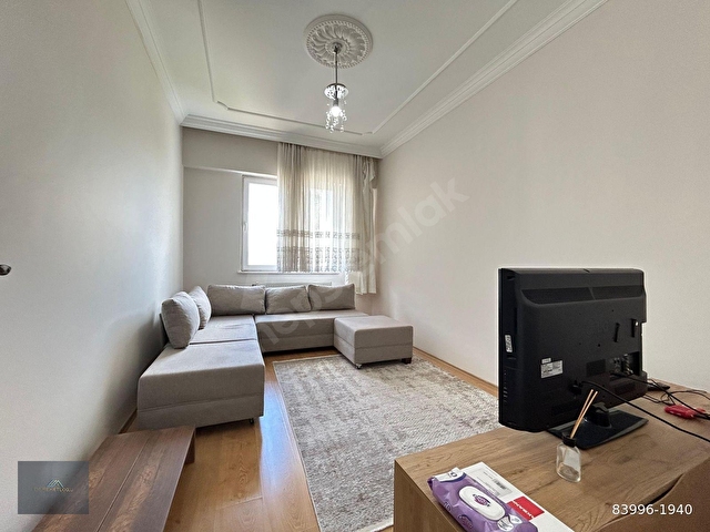 MİLLET CAMİİ CEPHELİ SATILIK 3+1 ARA KAT İSKANLI DAİRE - Görsel 3