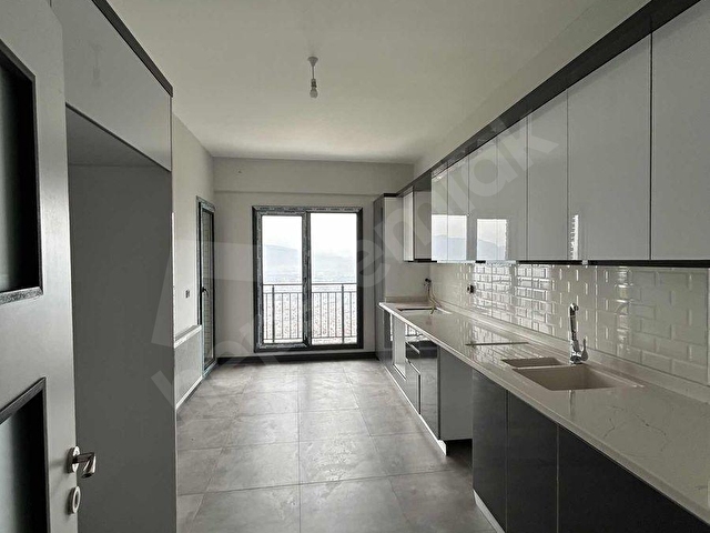 PANORAMİK DENİZ MANZARASIYLA FARK YARATAN SATILIK 3+1 DAİRE - Görsel 6