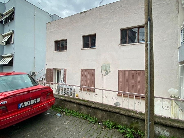BERGAMA BAHÇELİEVLER MAHALLESİNDE KOMPLE BİNA SATIŞTA - Görsel 6