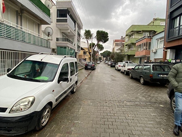 BERGAMA BAHÇELİEVLER MAHALLESİNDE KOMPLE BİNA SATIŞTA - Görsel 16
