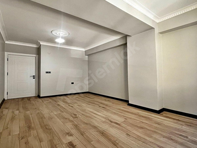 CADDE DİBİ 2+1 SIFIR LÜX KİRALIK DAİRE - Görsel 17