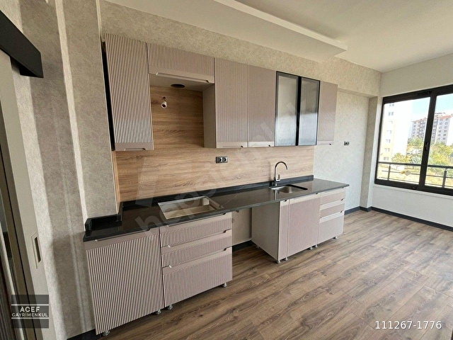 Atayurt Mahallesinde 2+1 94 m2 Net Kapalı Balkonlu Yerden ısıtma Oturum Hazır İskanlı