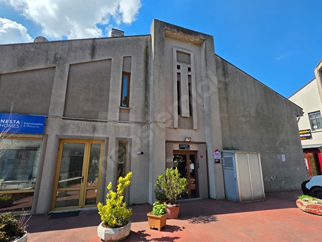 ZEKERİYAKÖY ÇARŞIDA KİRALIK LOFT DAİRE