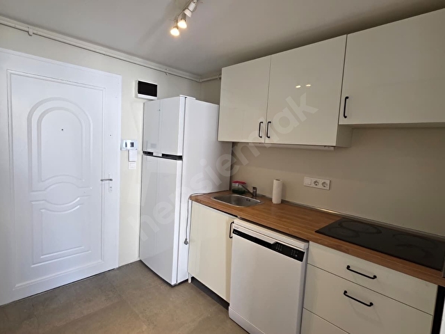 ZEKERİYAKÖY ÇARŞIDA KİRALIK LOFT DAİRE - Görsel 4