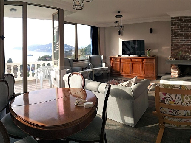 Büyükadanın En Güzel Manzaralı Evi Kiralık - Görsel 13