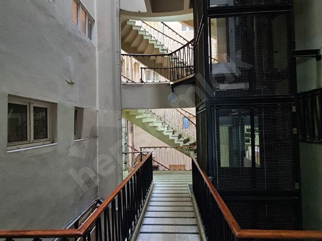 YÜKSEL ÖNDER | İtalyan Mimari Binada 3+1 Şık Kiralık Daire - Görsel 11