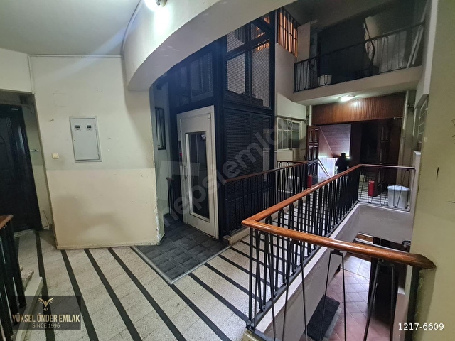 YÜKSEL ÖNDER | İtalyan Mimari Binada 3+1 Şık Kiralık Daire - Görsel 12