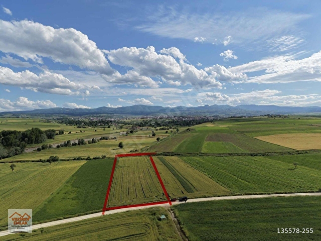 VEZİREV EMLAK tan AKÖREN MAH. 5000 m2 SATILIK TARLA - Görsel 13