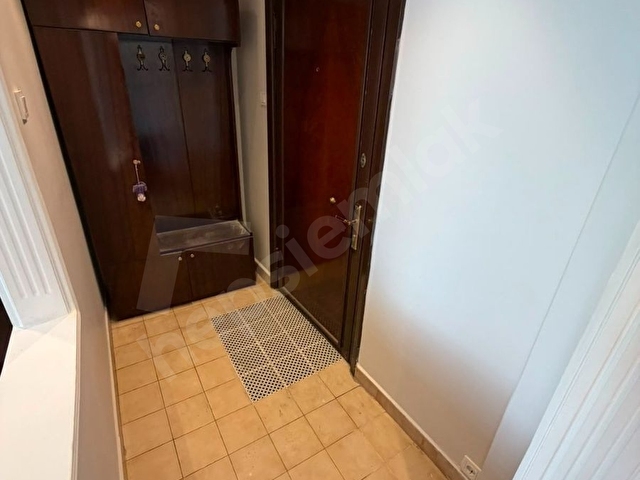 MİNİMALİSTTEN MEVLANAKAPI MAHDE ÖN CEPHE 2+1 85M2 1.ARA KAT - Görsel 3