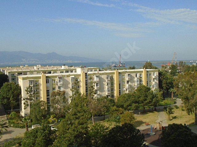 KARŞIYAKA ATAKENT VENEDİK SİTESİ SAHİLE TRAMVAYA YAKIN KİRALIK 1+1 DAİRE