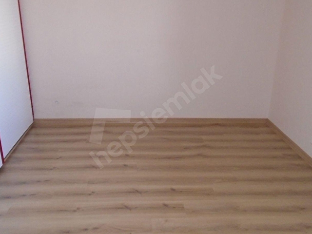 KARŞIYAKA ATAKENT VENEDİK SİTESİ SAHİLE TRAMVAYA YAKIN KİRALIK 1+1 DAİRE - Görsel 10
