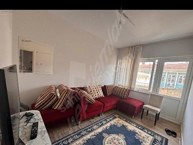 Adliyenin Dibinde Kaloriferli Kiralık Ev - Görsel 7
