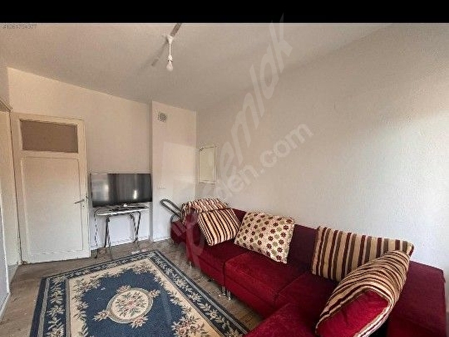 Adliyenin Dibinde Kaloriferli Kiralık Ev - Görsel 12