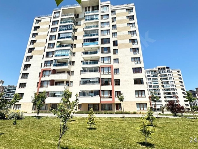 TURYAPTAN  SEÇKİN YAŞAMIN ADRESİ SEÇKİN SİTESİNDE  SATILIK 4+1