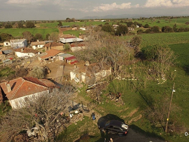 EZİNE ÇARIKSIZ KÖYÜNDE  SATILIK TAŞ EV - Görsel 7