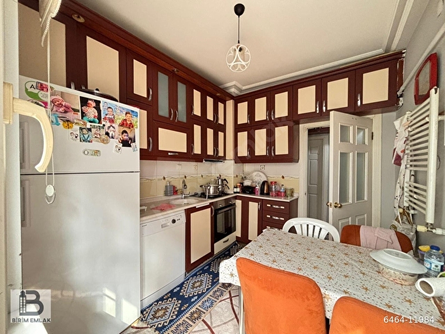 DİKMEN VE SOKULLU CADDELERİ YAKINI 3+1+KİLERLİ 3 BALKONLU  ÖN CEPHE - Görsel 18