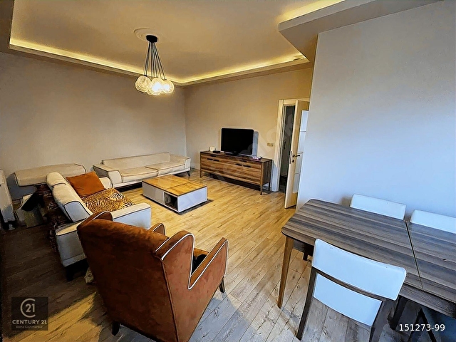 CENTURY 21 | KÜÇÜKBAKKALKÖY MAHALLESİ SATILIK E.B 3+1 | 130m2