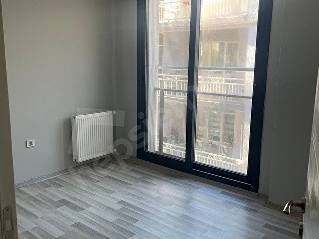 BORNOVA MEVLANADA DOĞALGAZLI KLİMALI KİRALIK DAİRE - Görsel 7