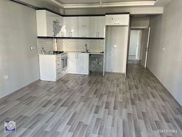 BORNOVA MEVLANADA DOĞALGAZLI KLİMALI KİRALIK DAİRE - Görsel 3