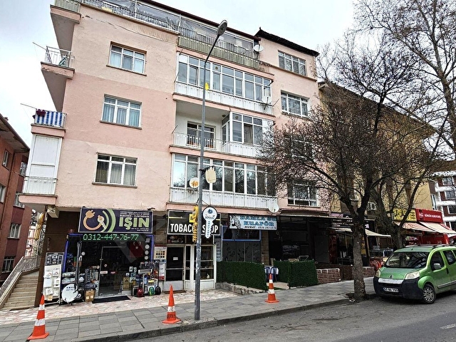 BELLİGÜN CADDESİNDE SATILIK 3+1 TERAS - Görsel 2