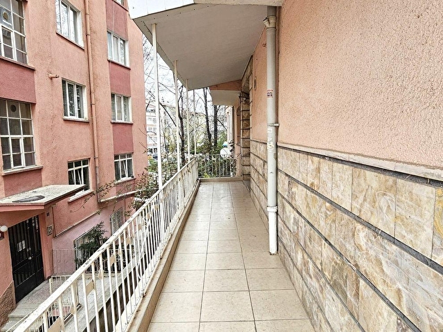 BELLİGÜN CADDESİNDE SATILIK 3+1 TERAS - Görsel 5