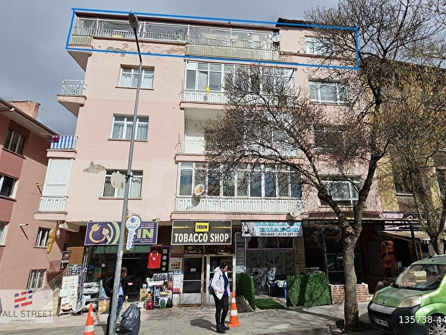 BELLİGÜN CADDESİNDE SATILIK 3+1 TERAS - Görsel 3
