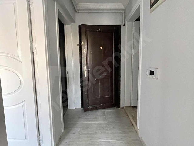 MURADİYEDE 2+1 ARAKAT TERASLI CADDE ÜSTÜ DAİRE - Görsel 13