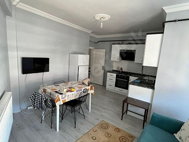 BEHZAT BULVARI CADDE ÜSTÜNDE EŞYALI 1+1 KİRALIK DAİRE - Görsel 7