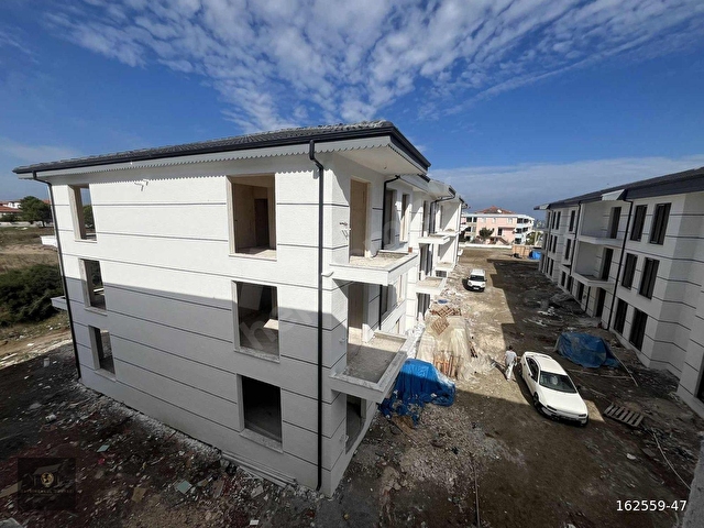 KARASUDA EŞİ BENZERİ YOK; HAVUZLU HAYAT PARK EVLERİ - Görsel 20