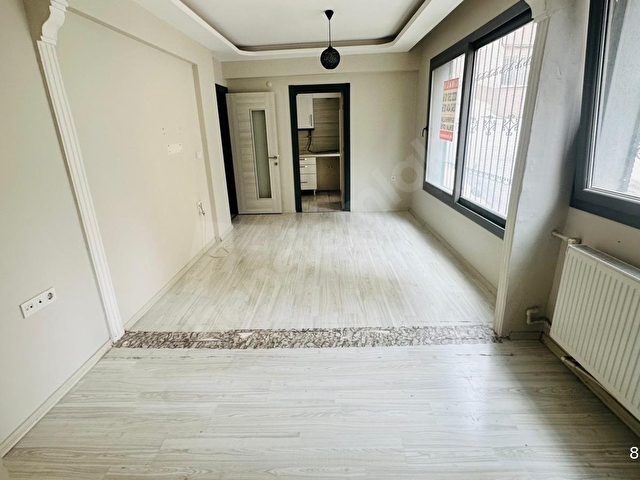ÜÇYOL METRO YAKINI GENÇ BİNA DOĞALGAZLI 2+1 KİRALIK DAİRE