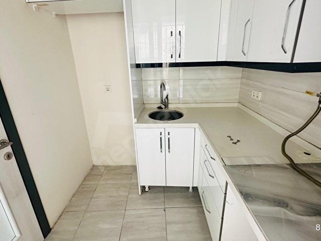 ÜÇYOL METRO YAKINI GENÇ BİNA DOĞALGAZLI 2+1 KİRALIK DAİRE - Görsel 10