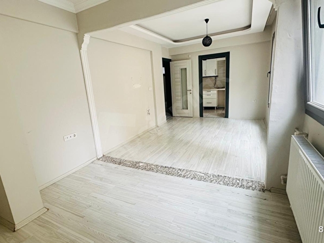ÜÇYOL METRO YAKINI GENÇ BİNA DOĞALGAZLI 2+1 KİRALIK DAİRE - Görsel 2