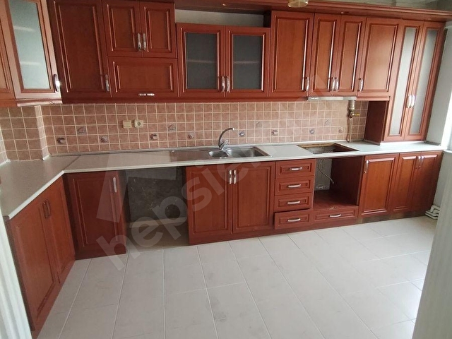 ADİLDEN DOLUNAY MAHALLESİNDE SİTE İÇİNDE 3+1 145 M2 1.KAT DAİRE - Görsel 2