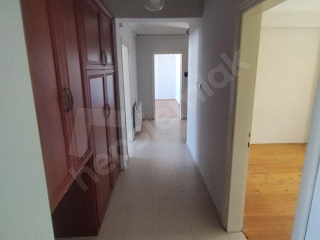 ADİLDEN DOLUNAY MAHALLESİNDE SİTE İÇİNDE 3+1 145 M2 1.KAT DAİRE - Görsel 15