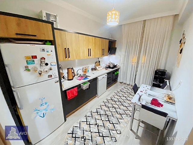 AVCIDAN TEK YETKİ- ÜST KAT ÖN CEPHE 2+1 AYRI MUTFAK ÇİFT BANYO - Görsel 14