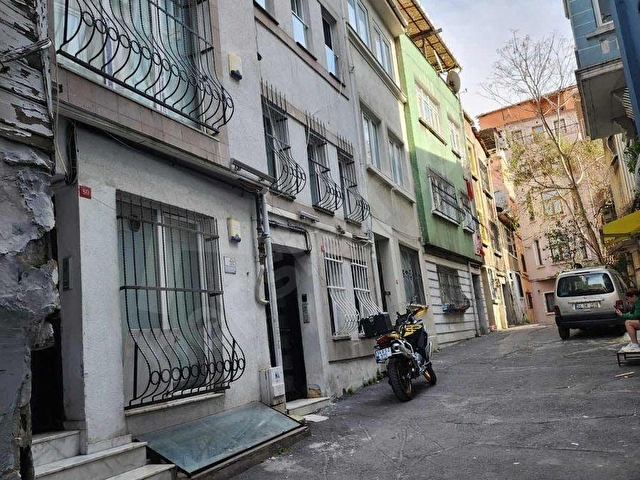 YATIRIMLIK İSTİKLALE 7 DK YÜRÜME MESAFESİNDE KOMPLE SATILIK BİNA - Görsel 26