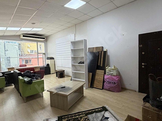 SULTANBEYLİ MERKEZDE 110 m2 GENİŞ DÜKKAN CADDEYE 1 DAKİKA - Görsel 14
