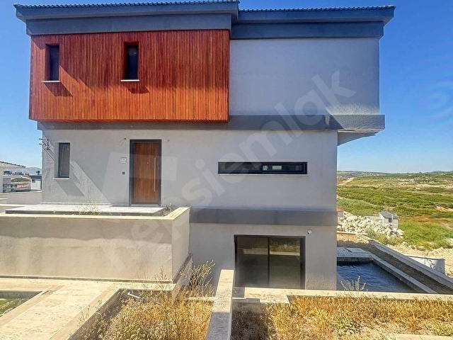 Villakent Seyrekte Özel Havuzlu Lüks Tripleks Villa - Görsel 9