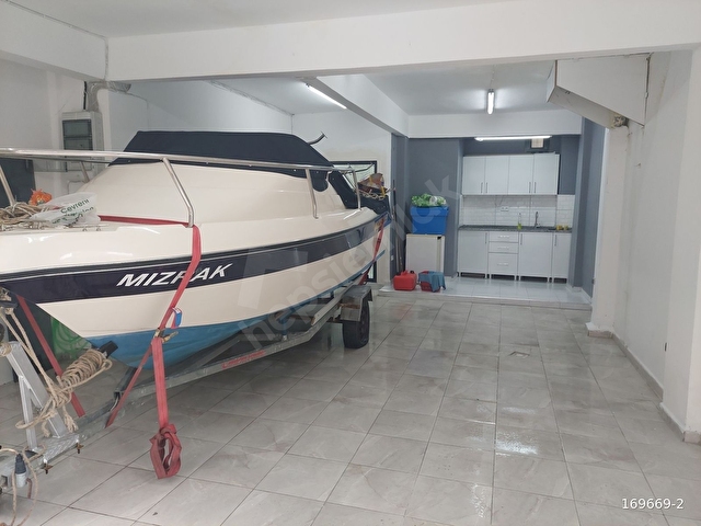 ESENLER BİRLİK MAH. SATLIK 50 M2 DÜZ GİRİŞ DÜKKAN