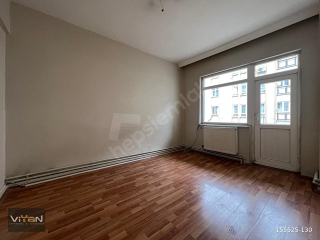 DEMETGÜLDE MERKEZİ KONUMDA METROYA YAKIN SATILIK 3+1 DAİRE - Görsel 3