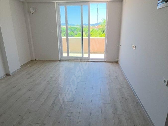 KÖYCEĞİZ GELİŞİM DE KİRALIK BAHÇELİ SIFIR 1+1 DAİRE - Görsel 4