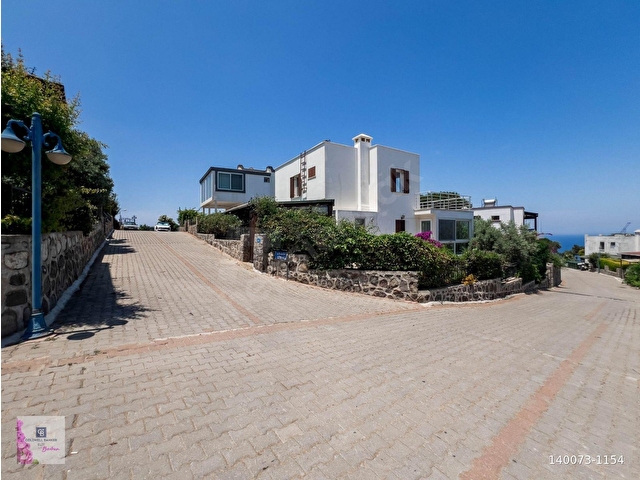 Bodrum Yalıkavakta Bahçeli Müstakil Villa | Plajlı Site - Görsel 30