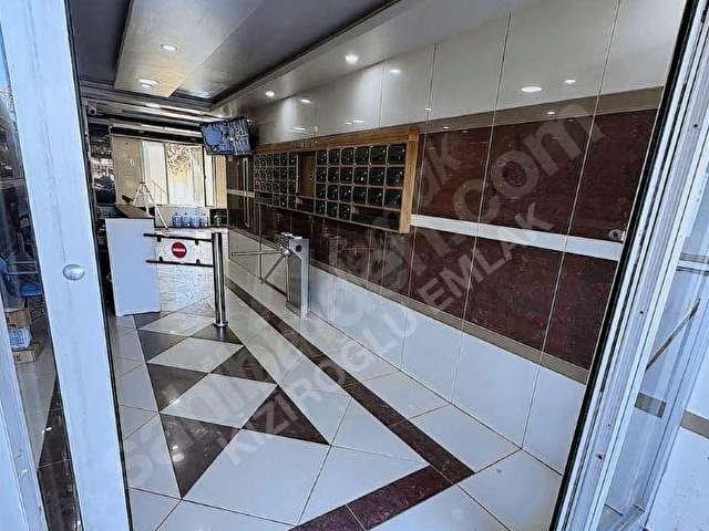 RİZOMDAN PENDİKTE ÇELİK PLAZADA KİRALIK KOMPAKT BİR OFİS - Görsel 12
