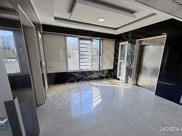 RİZOMDAN PENDİKTE ÇELİK PLAZADA KİRALIK KOMPAKT BİR OFİS - Görsel 4
