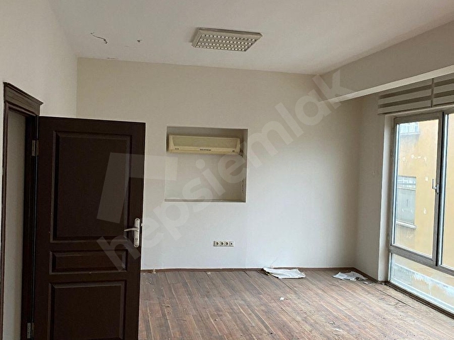 İlkadım Kale Mah. Büyükcami Karşısı Satılık 94m2 2+1 Ofis/ Daire /İşyeri - Görsel 8