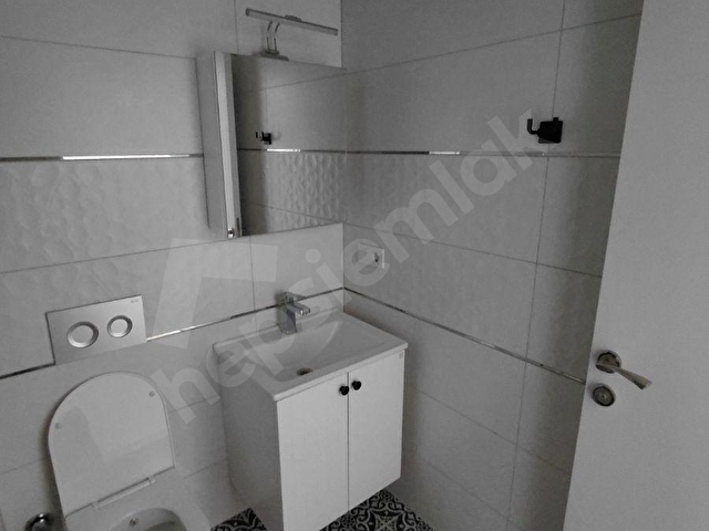 DALAMANDA HAVUZLU SİTE İÇERİSİNDE SATILIK 2+1 DAİRE - Görsel 8