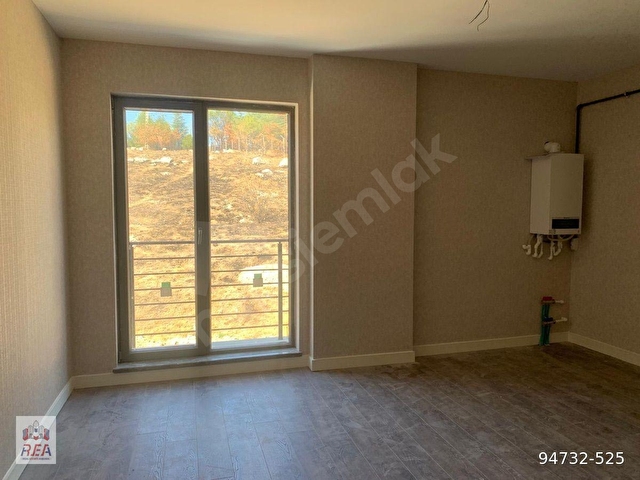 Taşpınar’da Cadde Üzerinde Kiralık İşyeri veya Konut - Görsel 12