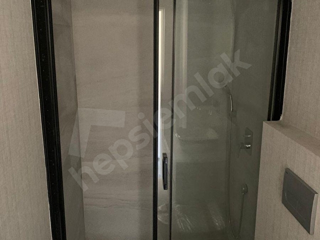 Taşpınar’da Cadde Üzerinde Kiralık İşyeri veya Konut - Görsel 21