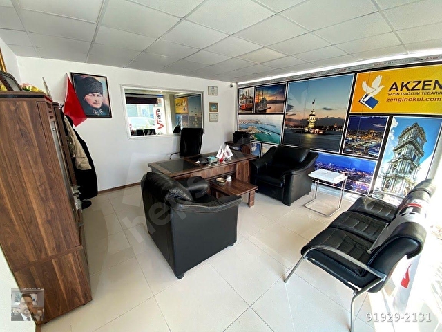 Beylikdüzü Kavaklı Merkezde Kiralık 170m2 Depo ve 200m2 Dükkan